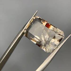 10 Carat Quartz Brookite Gemstone: Rare Cut from Pakistan