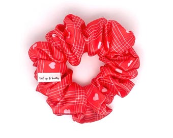 Coletero de satén de tamaño mediano Valentina para San Valentín / Coletero de cuadros con corazones rojos y rosas / Coletero de satén de tamaño normal hecho a mano / Atado y con nudos