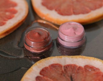 牛脂チーク/リップバーム