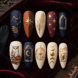 Mystic Owl Press On Naglar, Mörka Höstens Academia Naglar, Astrologibibliotekets Owl Naglar, Himmelska Höstens Naglar, Nagelset för Gotiska Bokälskare