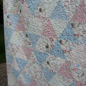 Summer Picnic Quilted Throw, Lap Quilt, Flower Quilt