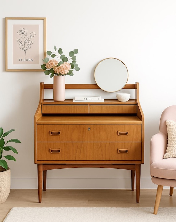 Mid-Century Modern Teak Sideboard Bar Cabinet - Arne Wahl Iversen Scandinavian Design