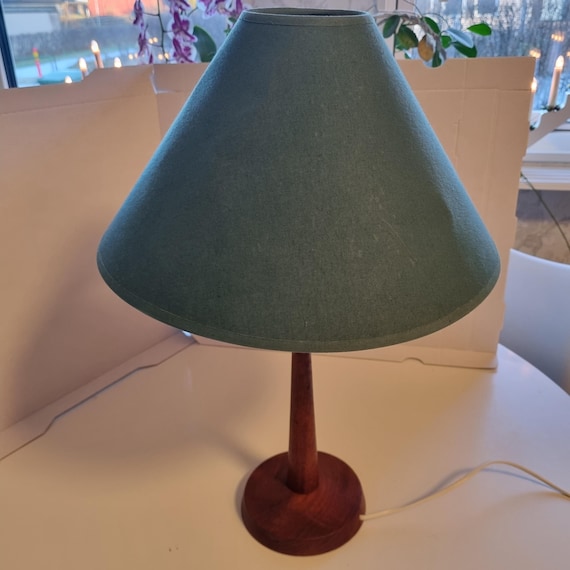 Vintage Scandinavian Teak Table Lamp with Green Shade – Mid-Century Design