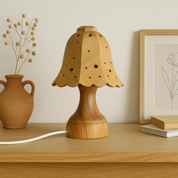 Vintage Wooden Mushroom Lamp: Handcrafted Cottagecore Table Lamp