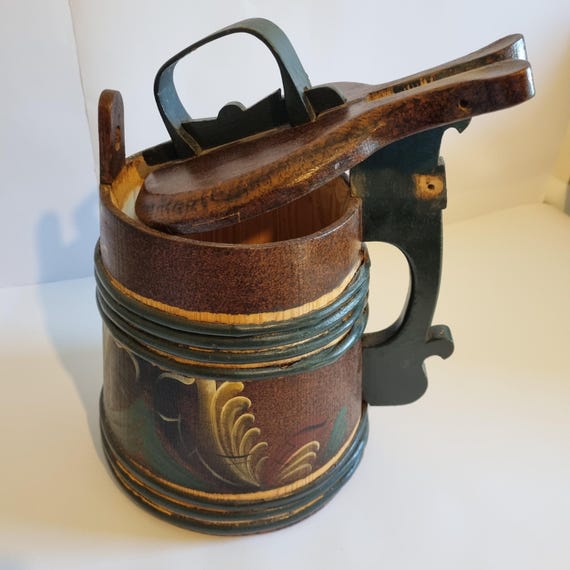 Vintage Hand-Painted Rosemåling Mug: Swedish Folk Art Wooden Tankard