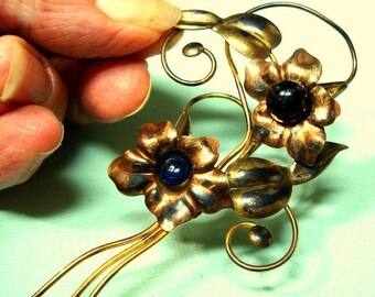 Very Large Gold Filled Flower Brooch w Glass Cabochons,Marked 1/12 12KT GF, Funky Finish Just Big and Retro, AS IS