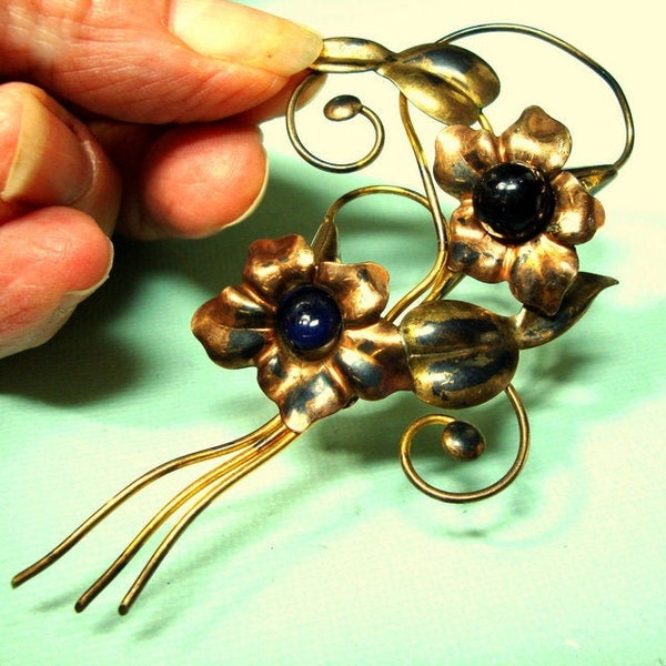 Very Large Gold Filled Flower Brooch w Glass Cabochons,Marked 1/12 12KT GF, Funky Finish Just Big and Retro, AS IS