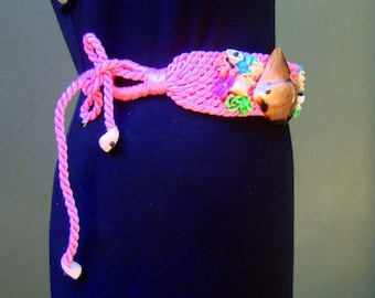 Fabulous VINTAGE 80s Pink Rope and SEASHELLS BELT O/S - Etsy display picture 2