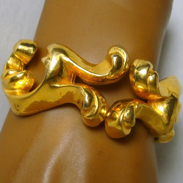 Gold Clamper Gaudy Bracelet, Art Moderne, SEXY Lyrical Hinged Cuff, Artsy, Glam Dramatic 1980s POWER Cuff, Easy On Easy Off