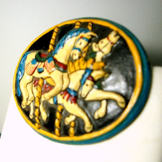 Carousel Horse Pin, 1960s , Hand Painted Oval Res… - image 4