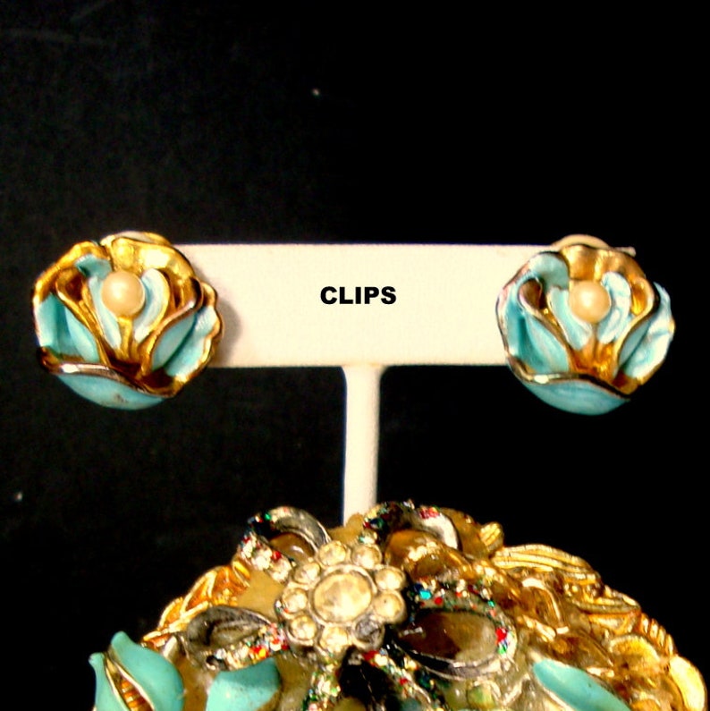 Big Gaudy Spring Handmade Pin w Clip Earrings to Match Goldtone Metal Set Rhinestones /& Blue Enamel Tulips...Plus