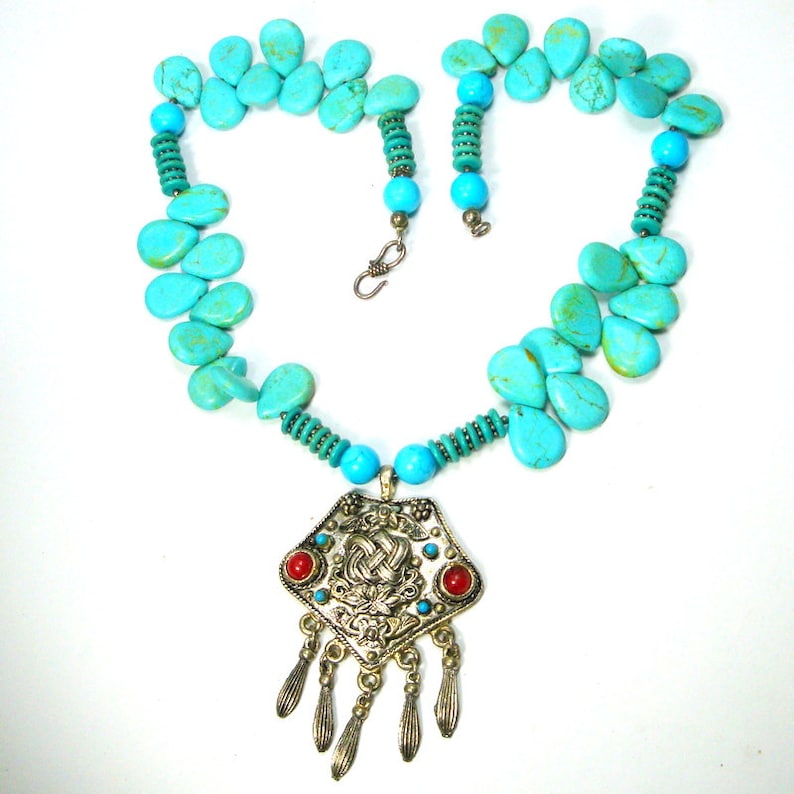 Recycled Ooak Vintage Magnesite Turquoise Stone Bead Necklace w Tribal Silvertone Pendant