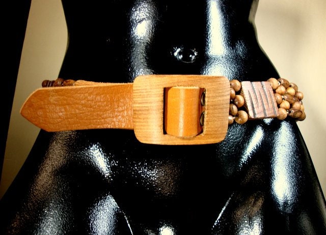 Wood Beaded Belt With Leather Buckle: 1980s Boho Style, 28  display picture 1