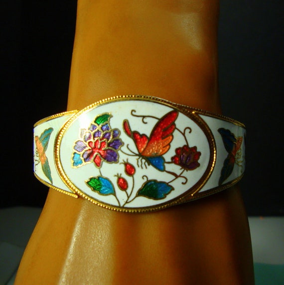 White Cloisonne Enamel Clamper Bracelet & Matchin… - image 7