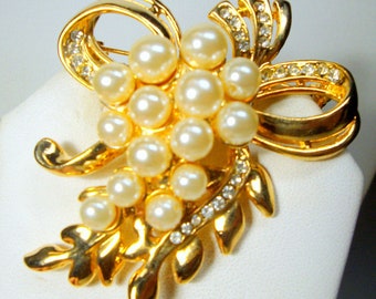 Pearl & Rhinestone Jeweled Goldtone Brooch, Glam Sparkling Glass, Gold Tone Flower Spray Pin, 1980s, Unused