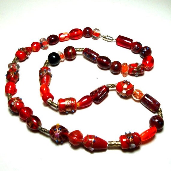 Collier Perles De Verre Rouge Vintage Réglable - Bijou Rétro N°5330, état Impeccable