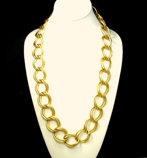 28" Bold Goldtone Double Link Chain, Ligtweight, … - image 1