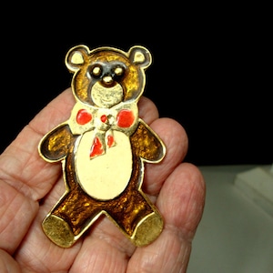Teddy Bear Pin, Brown, White n Red Enamel on Goldtone Brooch