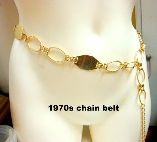 Vintage 1970s Gold Chain Belt or Necklace, Unused, Clean as a Whistle, With A Dangle Disco Loop Bob, Hook It Anywhere, 36 Inch Maximum
