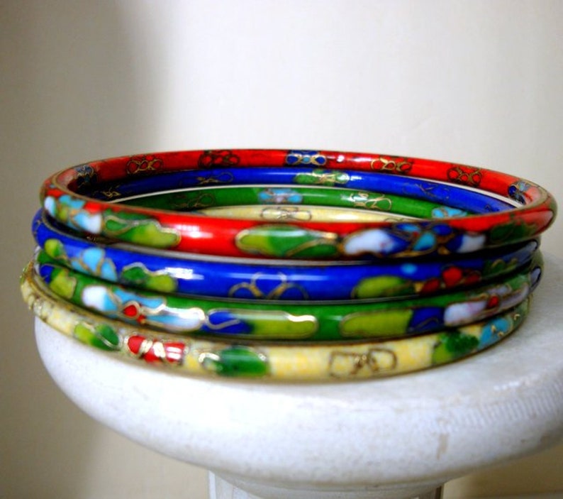 Blue,Green,Cream Small to Average Set of 4 Chinese Cloisonne Enamel Bangle Bracelets Red 1980s Classic Asian Flowered Jewelry