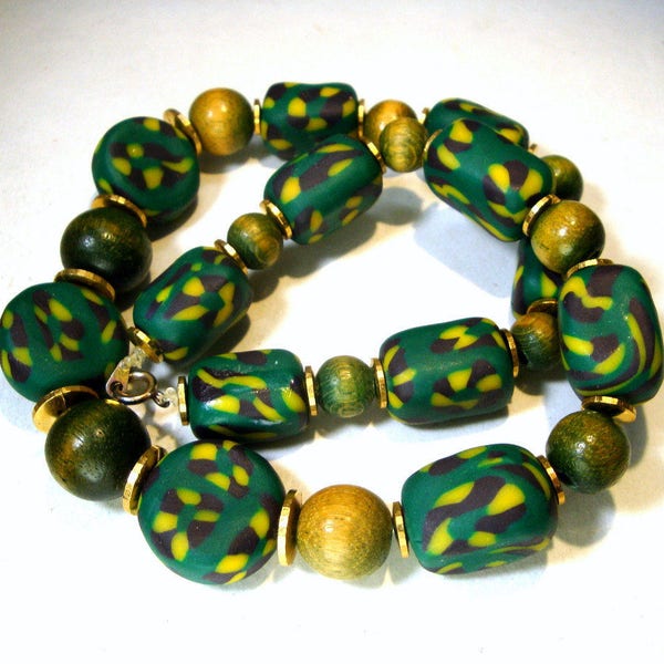 Green Speckled Folksy Big Bead Necklace, Wood Beads, Gold Metal Discs, OOAK, Fun Sample.1980s