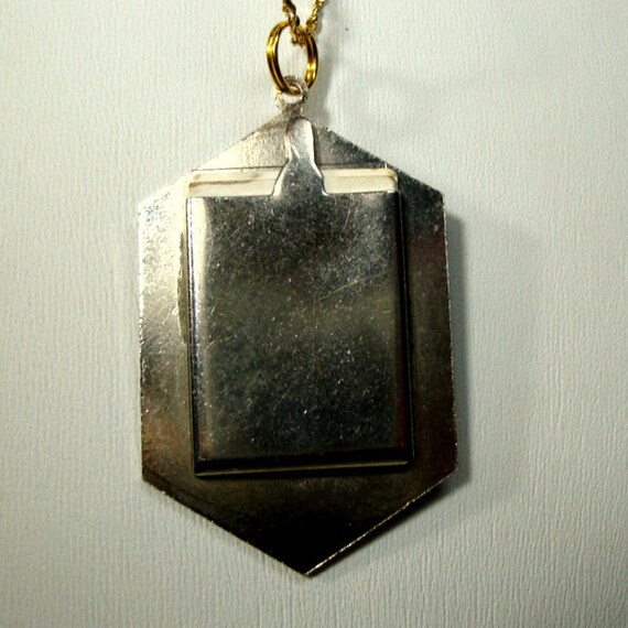 ART DECO Guilloche Photo Pendant by REO on Goldto… - image 4