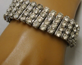 SMALL Vintage White Rhinestone Bracelet..Glam..Bling..Stretch Metal, Lines and Lines of Glittery Sparkle Stones