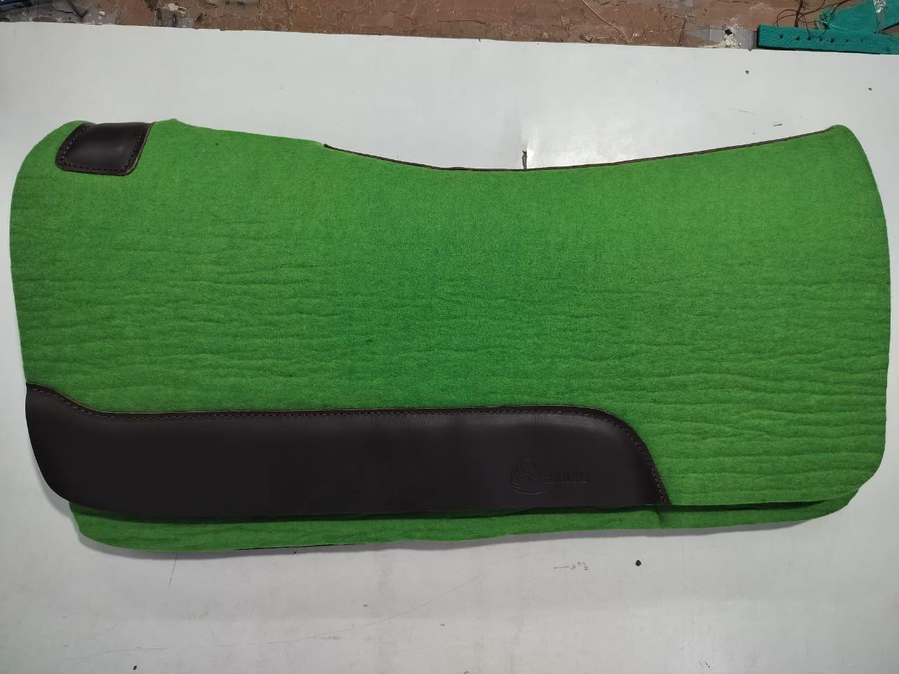 Tapis De Selle Showman Design Navajo - Laine Tissée Et Fond Feutre à Mémoire - 36x34