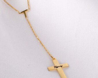 Delicata collana a croce: ciondolo iniziale personalizzato in argento sterling