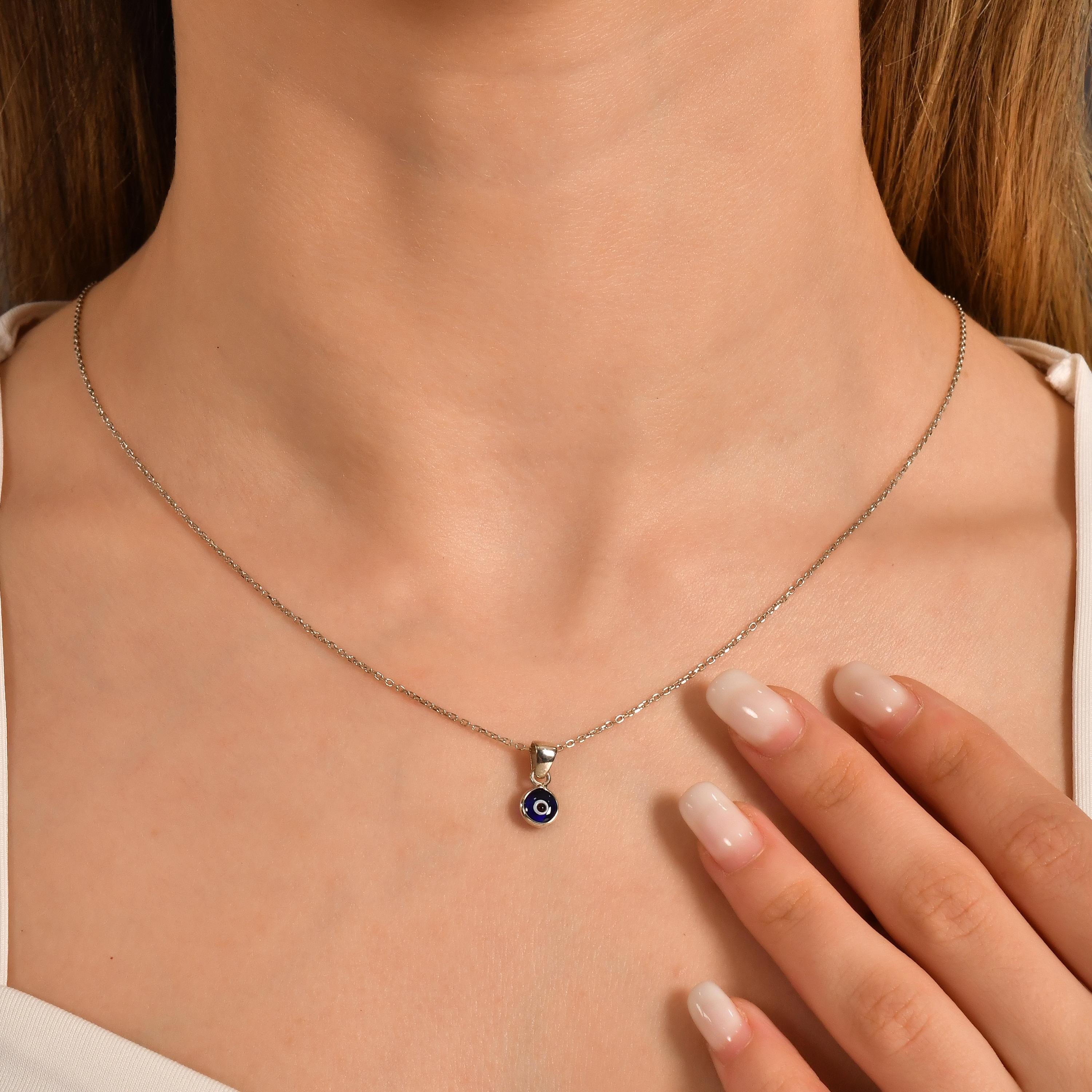 エイミーイストワールeimy jewelry Tiny Dia Necklace Champagne Rose Cut Diamond Necklace Framed by Tiny Gold Dots