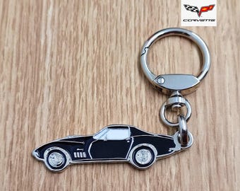 Corvette C4P Keychain, Classic Car Pendant, Metal Enamel Keychain, Retro Automotive Collectable Keychain Gift, Car Lover Gift Keychain.