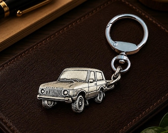 Range Rover Classic Car Keychain, Cast Metal, Collectible, Gift for Car Lovers and Collectors.