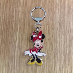 Minnie Mouse Metal Keychain, Color Enamel Keyring, Cartoon Girl Keychain Gift, Retro Classic Flat Lightweight Metallic Keychain