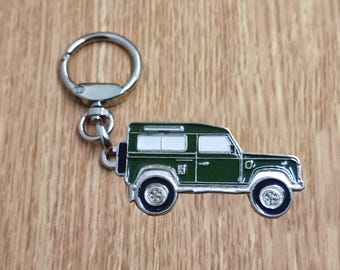 Land Rover Defender Keychain, Classic Car Pendant, Metal Enamel Keychain, Retro Automotive Collectable Keychain Gift, Car Gift Keychain