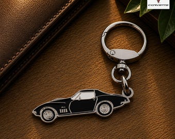 Chevrolet Corvette Stingray Classic Car Keychain, Enamel Metal, Collectible, Gift for Car Lovers and Collectors.