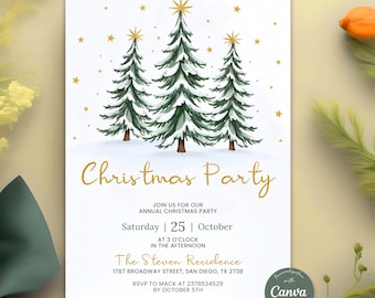 Op de afbeelding: Witte kerstfeestuitnodiging met illustraties van drie groene dennenbomen met gouden sterren. De tekst "Christmas Party" is in goud, met evenementdetails eronder. De uitnodiging is voor een feest op 25 oktober.