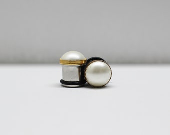 00G - 10mm Single Flare Beautiful Gold Pearl Plugs