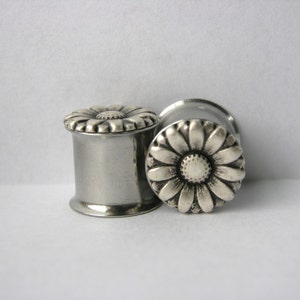 Silver Daisy Plugs 1/2 3/4 12mm 19mm image 2