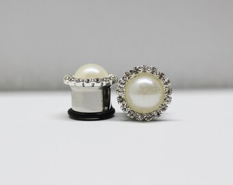 9/16" - 14mm Single Flare Beautiful Crystal & Pearl Wedding Plugs