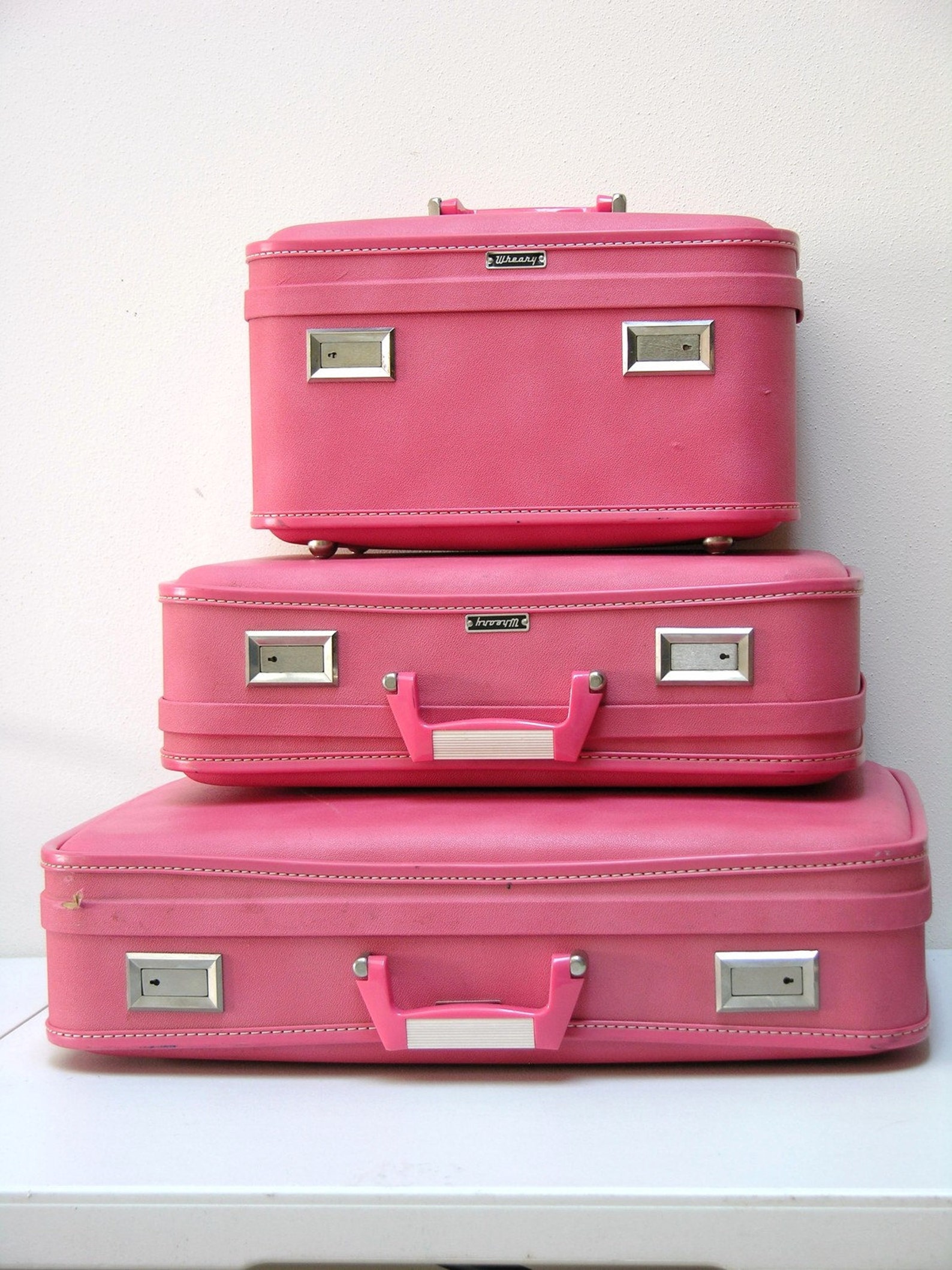 Pretty Pink Vintage Suitcase Set Large Medium and Train Case Etsy