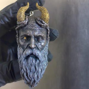 Mimir Head Resin Keyring God of War Keychain 14K+ Resin Bag accessory Backpack accessory Mirror hanging accessory Car Decor Mirror.