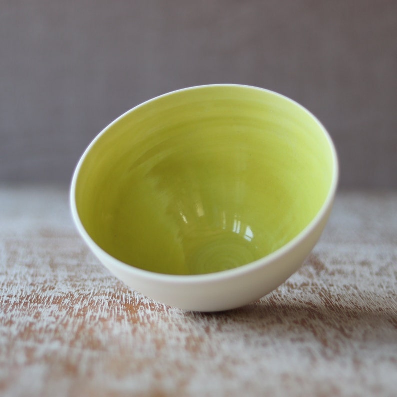 Handmade Porcelain Ceramic Noodle Bowl Serving Bowl Large Bowl Chartreuse Green