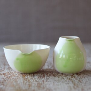 Porcelain Pouring Bowl Handmade Ceramic Cooks Bowl Lawn Green