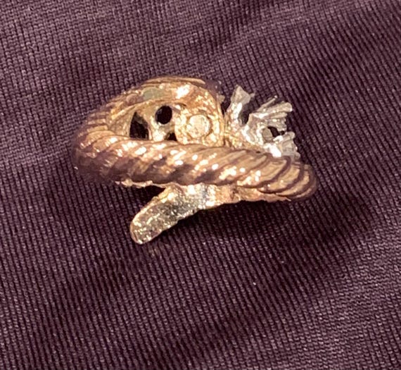 Rhinestone Cornucopia Ring: Gold Toned Statement … - image 7