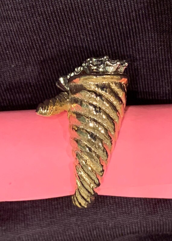 Rhinestone Cornucopia Ring: Gold Toned Statement … - image 6