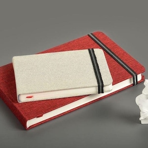 Art Diary Series - 230gsm Bilderdruckpapier - Beige 64k, rotes Quadrat 17, rotes A5
