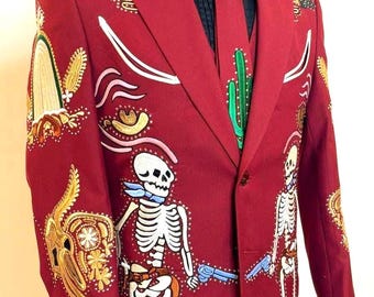 Men&#39;s Customized Maroon 2Pc Skull Embroidered Country Western Suit Wedding Groom&#39;s Suit Cocktail Attire Country Suit Halloween Party Attire