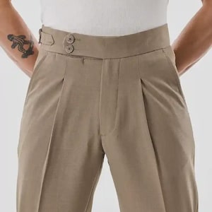 Men&#39;s Beige Gurkha Pant Customized Pleated Adjustable Buckle Trousers Formal & Semi-Formal Wedding Groom Pants Business Outfits Causal Pants