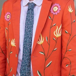 Men&#39;s Customized Rust Orange 2Pc Floral Embroidered Country Western Groom Wedding Outfits Party Attire Groom&#39;s Western Suit Cocktail Attire