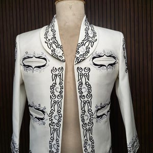 Men&#39;s Ivory Customized 3Pc Mariachi Jackets Embroidery Groom Wedding Jackets Prom Party Attire Mexican Mariachi Groom Attire Men&#39;s Jacket